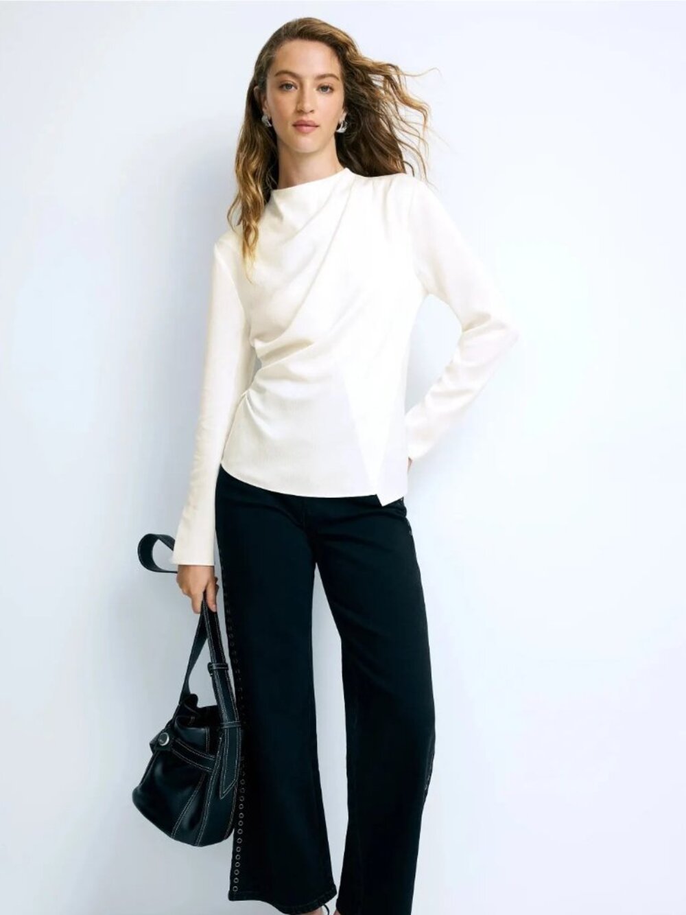A.L.C Kay Top Off-White Top Crewneck Size 2 MSRP $375